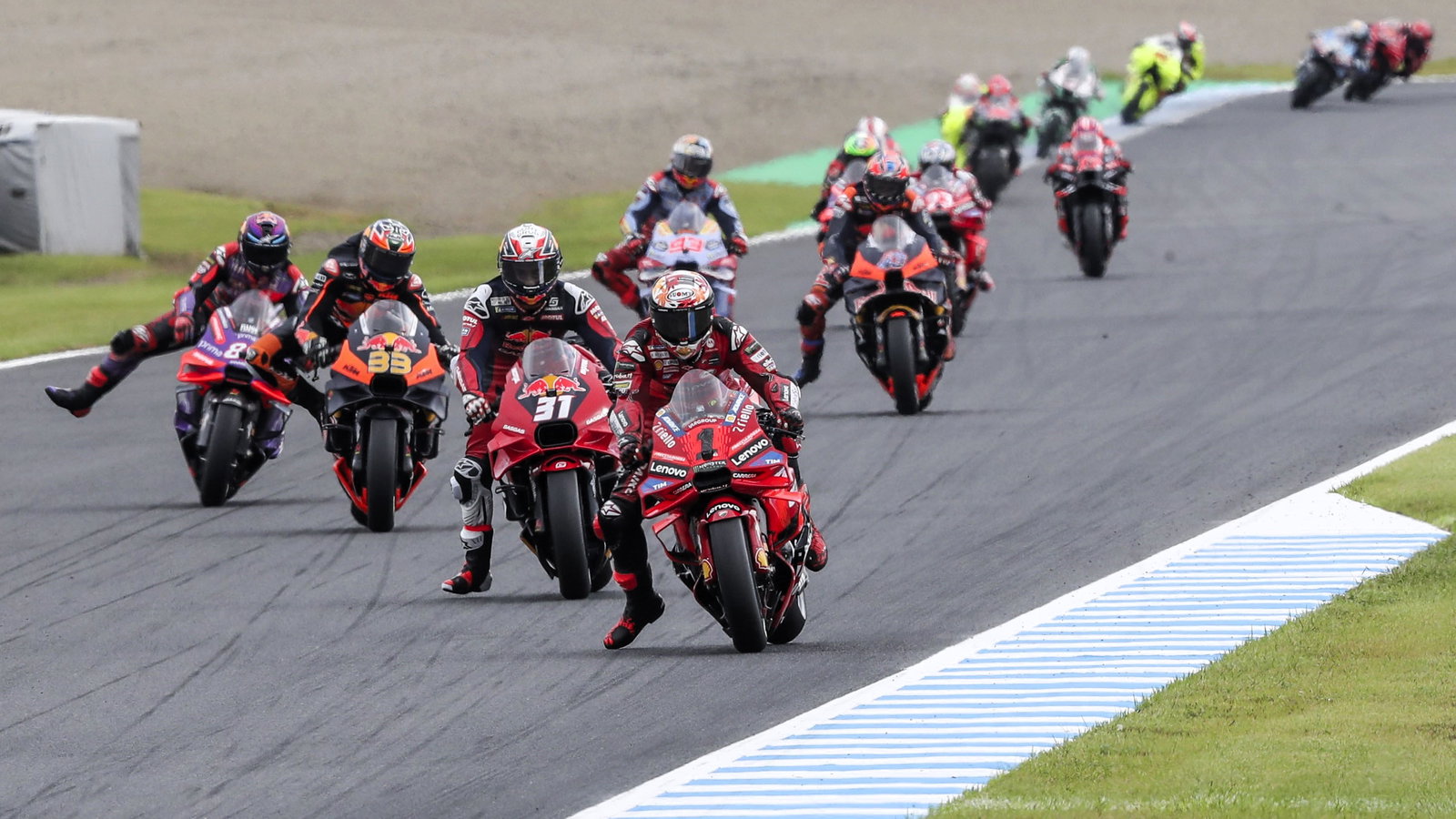 Francesco Bagnaia leads, 2024 Japanese MotoGP
